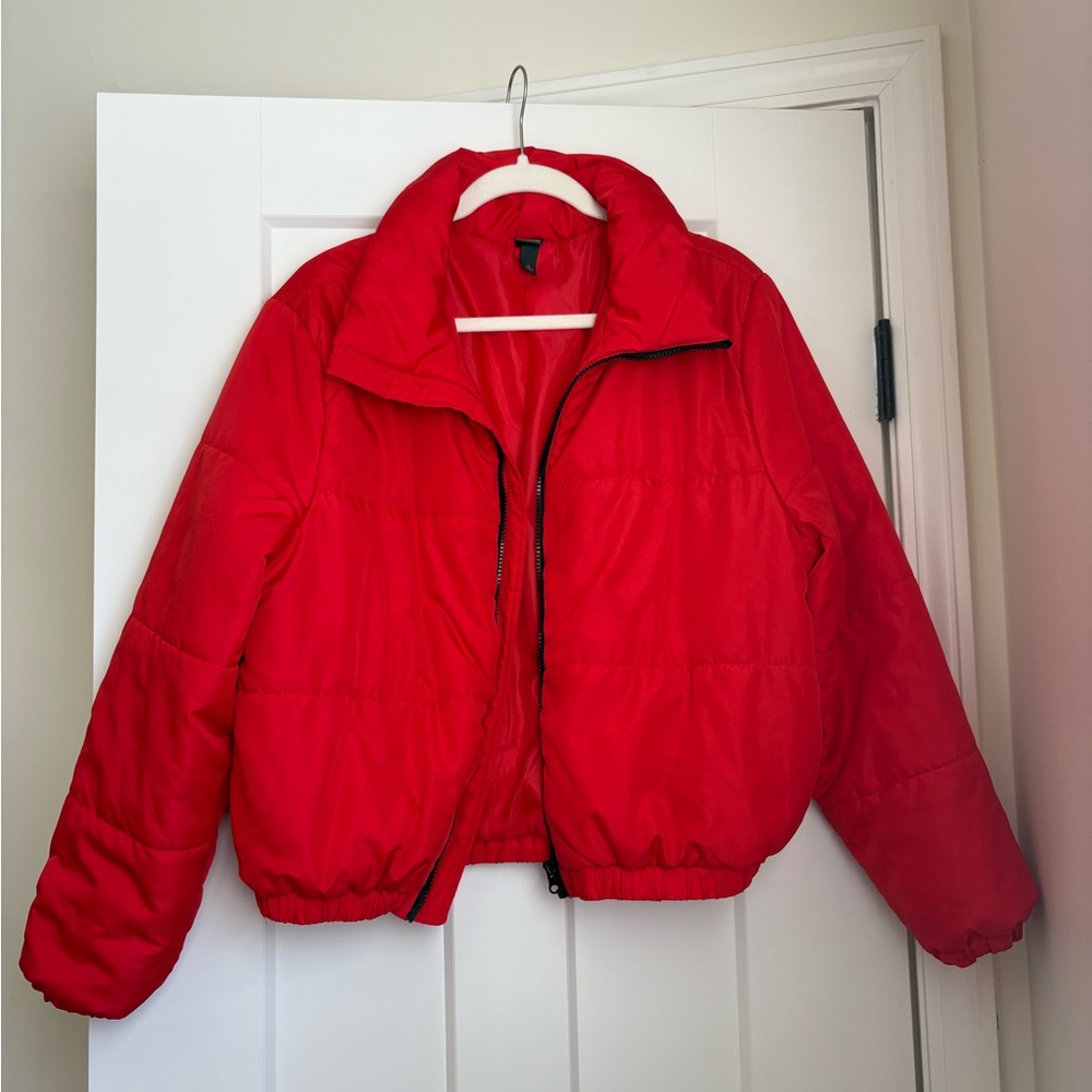 Wild Fable Women’s Cropped Puffer Jacket. Never worn.